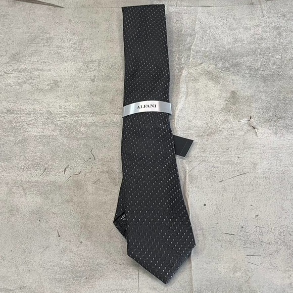 Alfani Men's Black Slim Irving Dot-Print Tie SZ OS - Picture 1 of 7